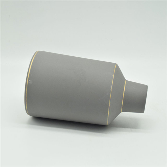 Vase en céramique de grand corps gris d'or de style de rugby de points blancs de style moderne