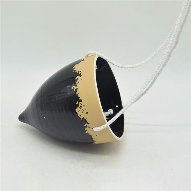 Pots de fleurs en céramique noire de conicité directement vendus par les fabricants Pot de fleur en céramique de type suspension