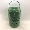 Style de forme de bande de cylindre en céramique verte de décoration d'ameublement évidant la lanterne en céramique d'ouragan