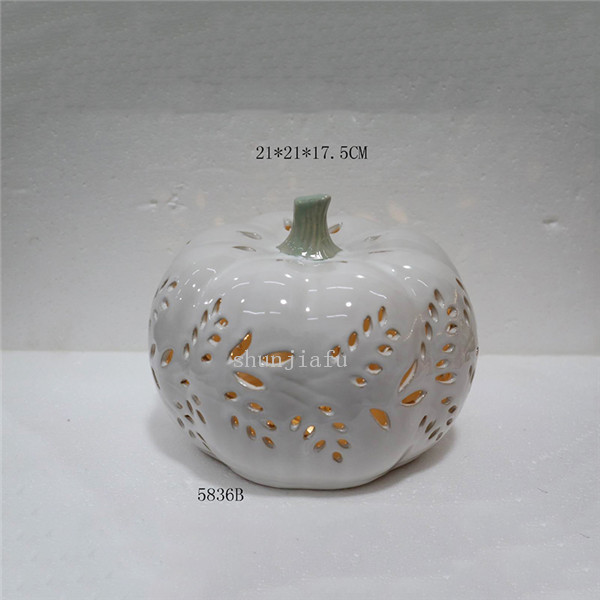 Citrouilles en céramique blanches en forme de lanterne à LED Citrouille en céramique Lanterne évidée Décorations de citrouilles en céramique