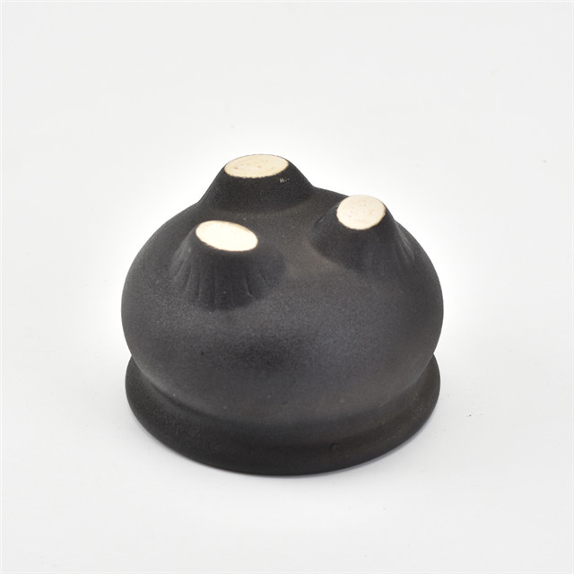 Brûleur d'encens noir en céramique
