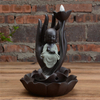 Brûleur d'encens en céramique à la main de Bouddha et petit moine