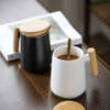 tasse à café en porcelaine coffret cadeau logo personnalisé 360 ml noir 、 blanc Match casquettes de tasse en bois avec poignées en bois tasse en céramique