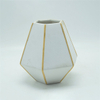 Décoration d'ameublement de table Vase en céramique décoration de bureau polyédrose Vase en céramique blanc gris
