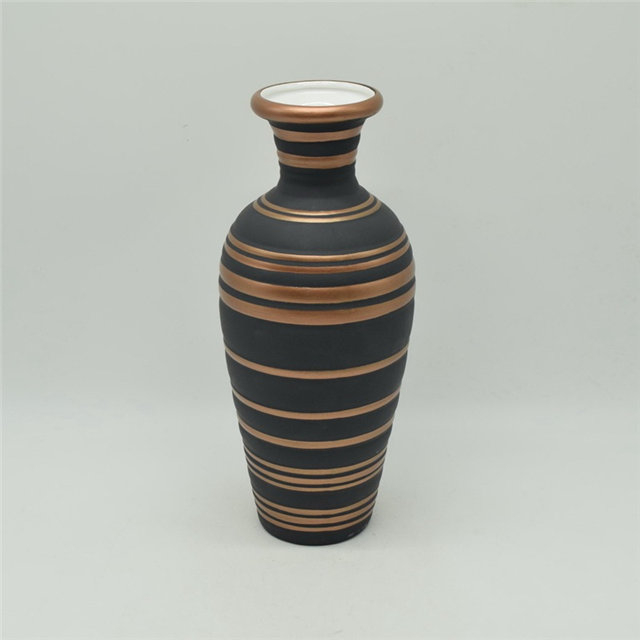 Vase en céramique de couleur or noir de style de rugby de points blancs de style moderne
