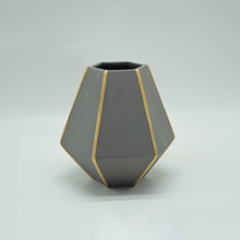 Décoration d'ameublement Vase en céramique de table Décoration de bureau Vase en céramique gris polyédrose