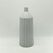 Décoration d'ameublement de table Vase en céramique décoration de bureau polyédrose Vase en céramique cuboïde gris blanc