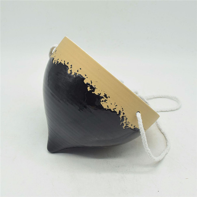 Pots de fleurs en céramique noire de conicité directement vendus par les fabricants Pot de fleur en céramique de type suspension