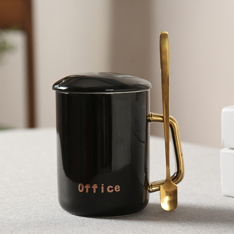 tasse à café en porcelaine coffret cadeau logo personnalisé 360 ml noir, émail émaillé blanc poignées en or avec couvercle de tasse en céramique tasse en céramique