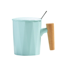 ensemble de tasse à café en porcelaine avec logo personnalisé Poignées en bois Tasse en céramique