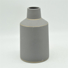 Vase en céramique de grand corps gris d'or de style de rugby de points blancs de style moderne