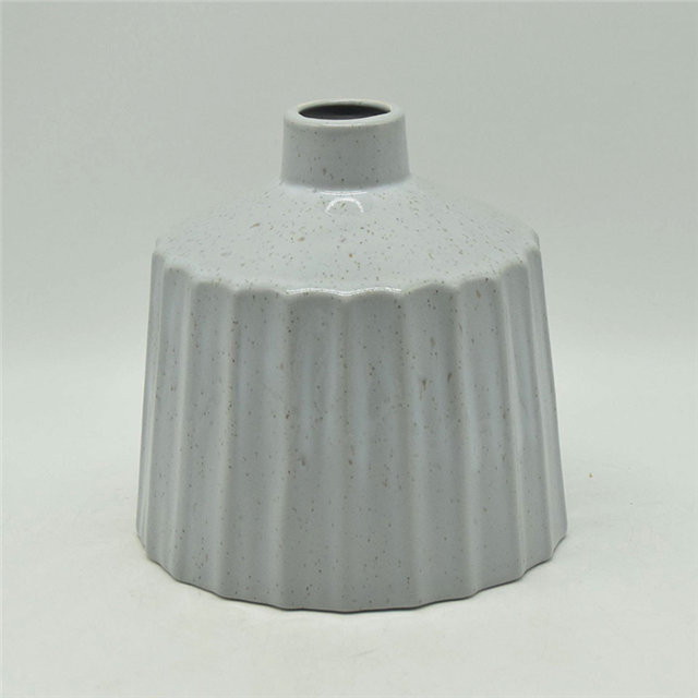 Décoration d'ameublement de table Vase en céramique décoration de bureau polyédrose Vase en céramique blanc gris