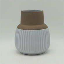 Décoration d'ameublement de table Vase en céramique décoration de bureau polyédrose décoration de bureau gris corne blanche forme de bouche Vase en céramique